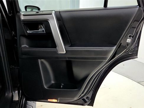 Used 2023 Toyota 4Runner SR5 Premium w/ Moonroof Package AWD/4WD image 18