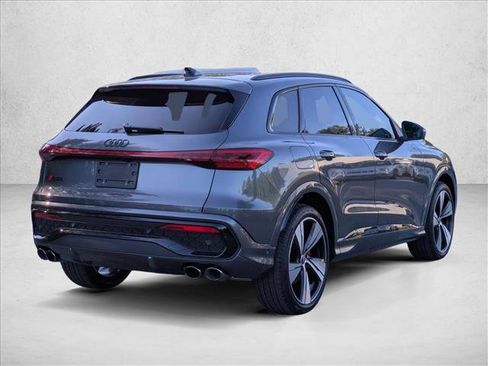 New 2025 Audi SQ5 Premium Plus image 2