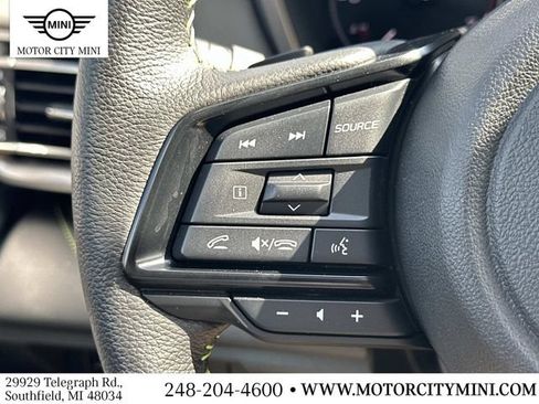 Used 2025 Subaru Outback Onyx Edition AWD/4WD image 25