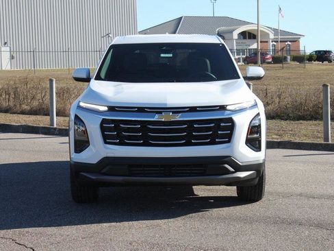 New 2026 Chevrolet Equinox LT w/ Convenience Package II image 3
