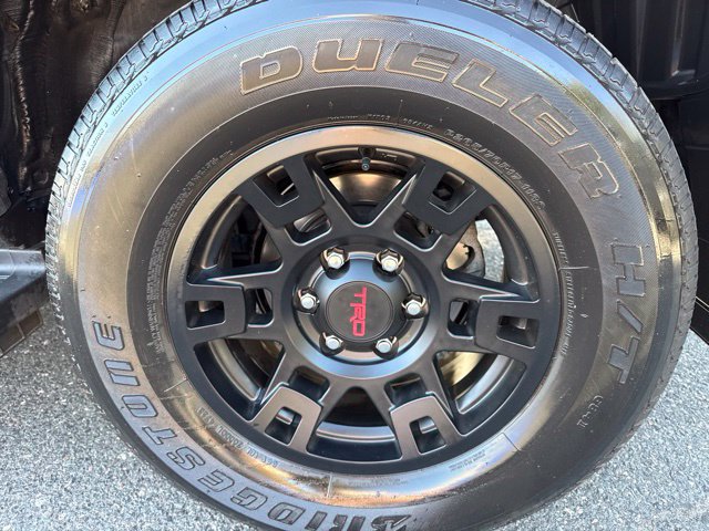Used 2024 Toyota 4Runner TRD Off-Road Premium w/ Off Road Premium Plus Package AWD/4WD image 12