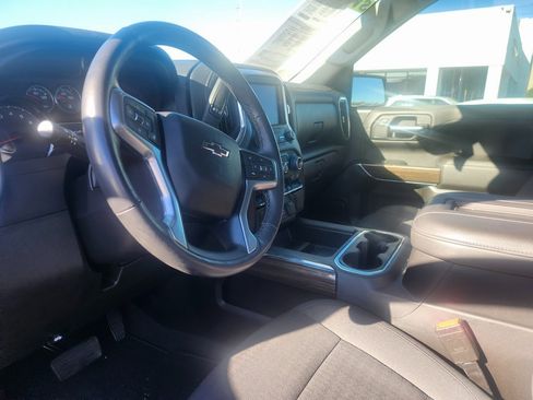 Used 2022 Chevrolet Silverado 1500 RST image 7