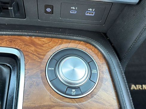 Used 2021 Nissan Armada SL RWD image 15