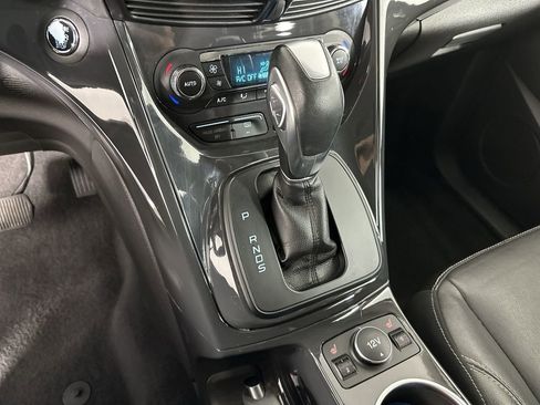 Used 2014 Ford Escape Titanium FWD image 17