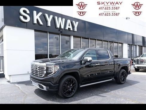 New 2026 GMC Sierra 1500 Denali w/ Denali Reserve Package AWD/4WD image 1