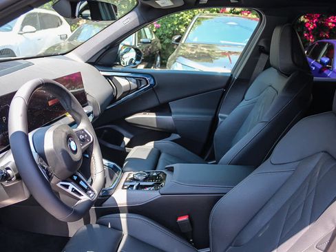 Used 2025 BMW X3 xDrive30i w/ M Sport Package image 17