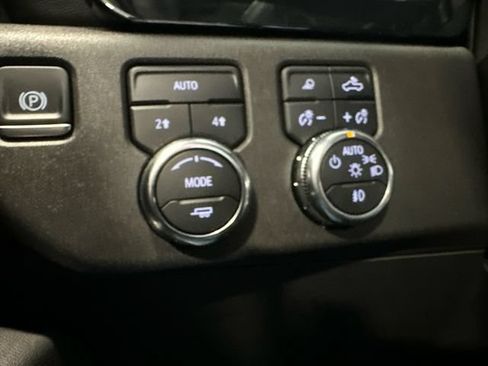 Used 2025 GMC Sierra 1500 Elevation w/ Elevation Premium Package AWD/4WD image 25