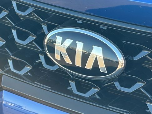 Certified 2021 Kia Sorento EX w/ Panoramic Sunroof Package AWD/4WD image 7