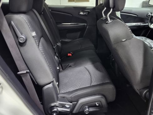 Used 2019 Dodge Journey SE w/ Connectivity Group image 13