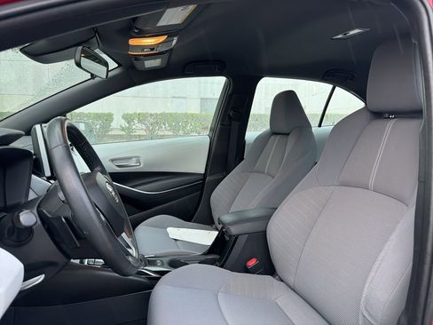 Used 2020 Toyota Corolla SE FWD image 9