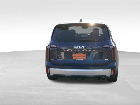 Certified 2024 Kia Telluride SX Prestige w/ Towing Package AWD/4WD image 6