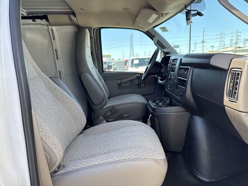 New 2025 Chevrolet Express 2500 w/ Driver Convenience Package RWD image 27