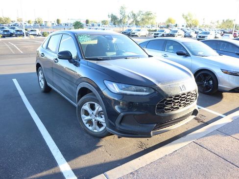 Used 2024 Honda HR-V LX image 3