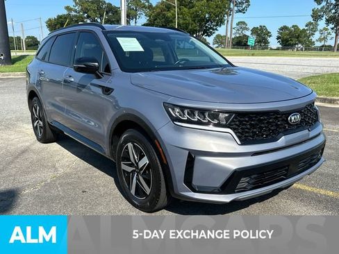 Used 2021 Kia Sorento EX FWD image 3