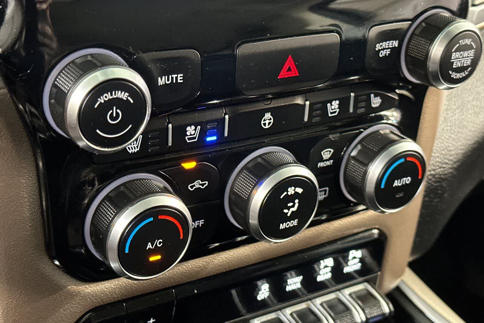 Used 2020 RAM 1500 Laramie AWD/4WD image 24