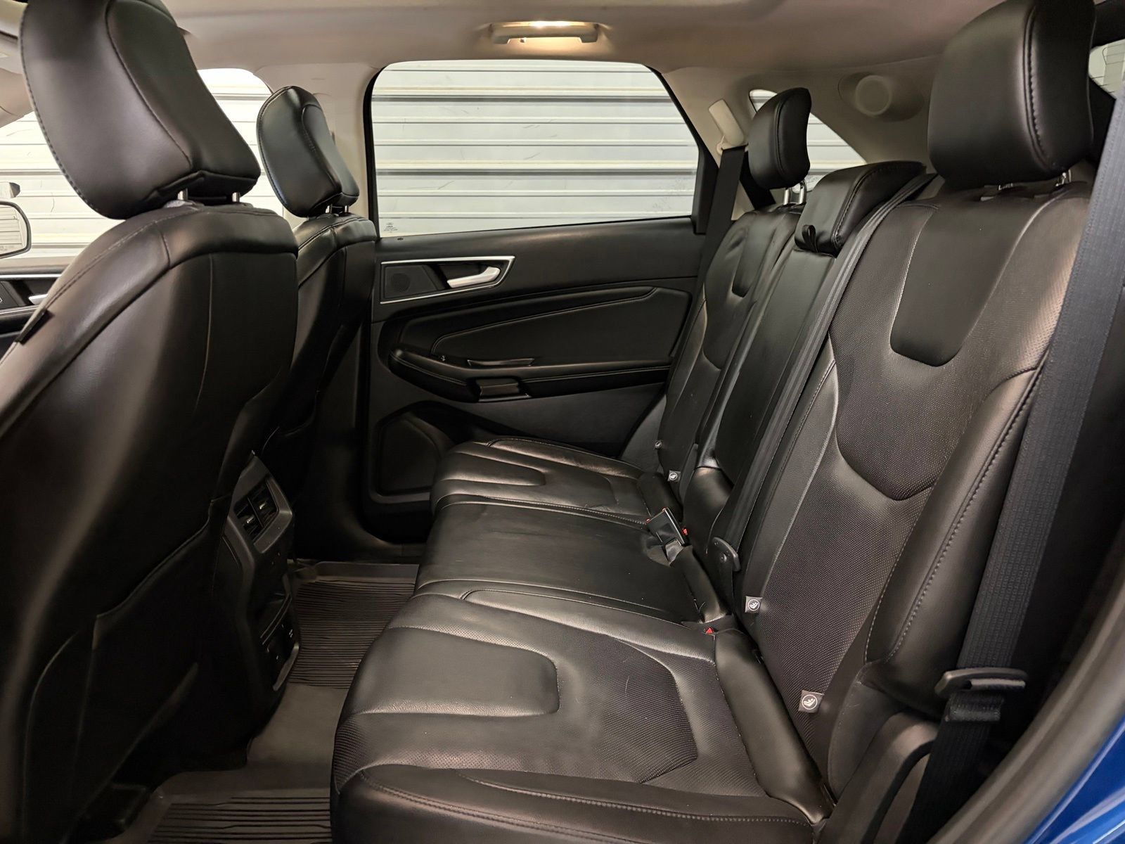 Used 2020 Ford Edge Titanium w/ Equipment Group 301A AWD/4WD image 21