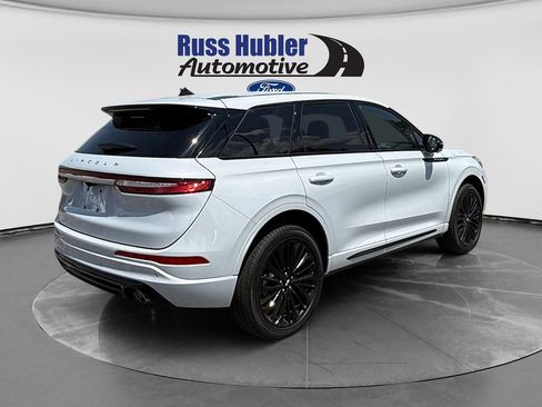 Used 2025 Lincoln Corsair Reserve w/ Jet Appearance Package AWD/4WD image 5
