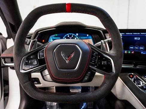 Used 2023 Chevrolet Corvette Stingray image 10