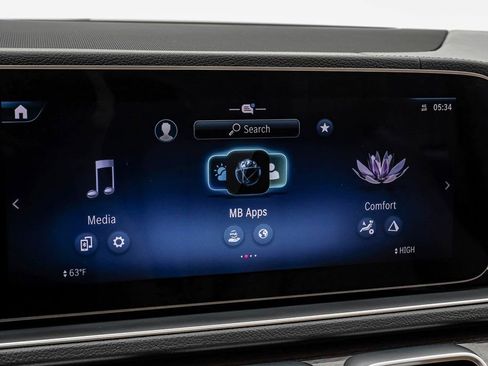 Used 2024 Mercedes-Benz GLS 580 4MATIC image 27