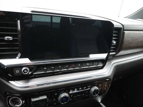 Used 2024 Chevrolet Silverado 1500 High Country w/ Technology Package image 13