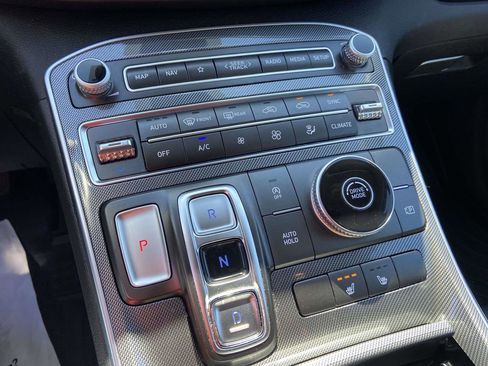 Certified 2023 Hyundai Santa Fe SEL image 25