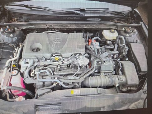 Used 2025 Toyota Camry SE FWD image 20