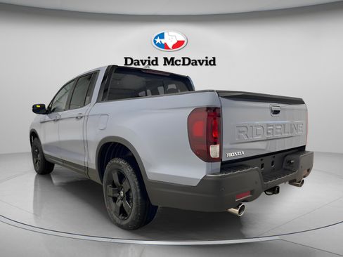 New 2026 Honda Ridgeline Black Edition image 4