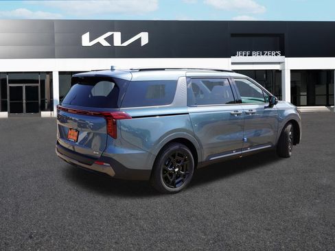 New 2027 Kia Carnival SX Prestige FWD image 3