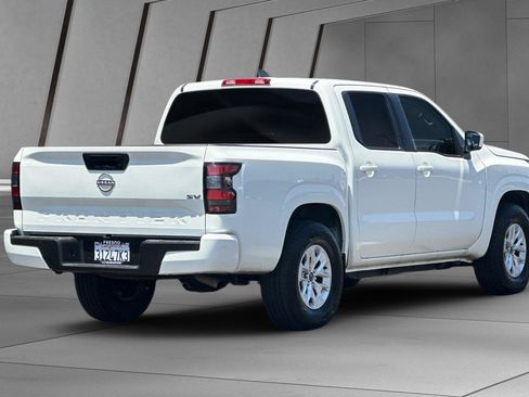 Used 2024 Nissan Frontier SV image 4