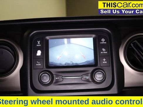 Used 2018 Jeep Wrangler Unlimited Sport S AWD/4WD image 19
