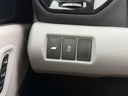 Used 2025 Honda Pilot EX-L image 28