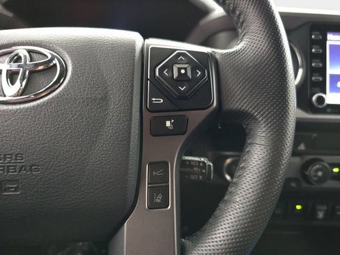 Used 2020 Toyota Tacoma 2WD Double Cab image 21