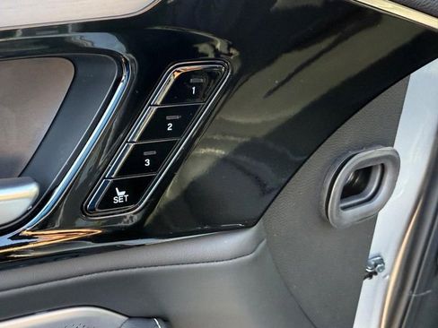 Used 2026 Acura MDX w/ Technology Package image 11