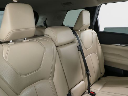 Used 2023 INFINITI QX60 Luxe w/ Performance Audio Package AWD/4WD image 30