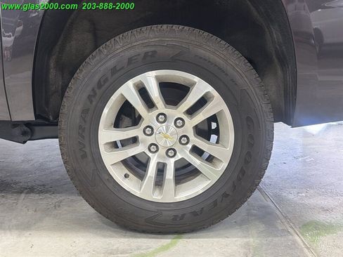 Used 2015 Chevrolet Suburban LT AWD/4WD image 32