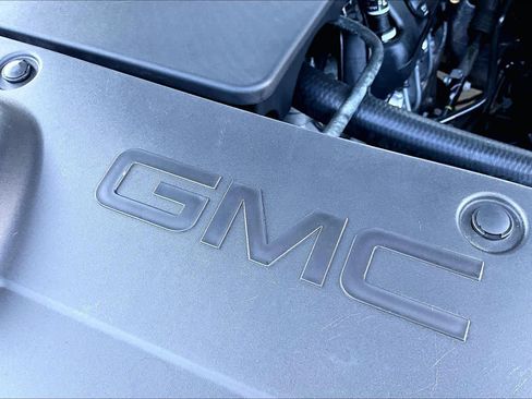 Used 2018 GMC Yukon Denali RWD image 33
