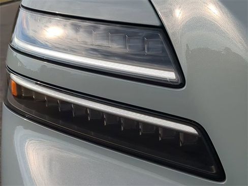 New 2026 Genesis GV80 3.5T e-SC image 9