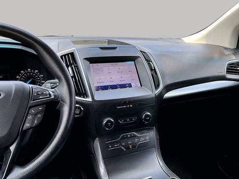Used 2020 Ford Edge SE FWD image 7