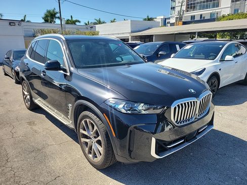 Used 2024 BMW X5 sDrive40i w/ Premium Package image 6