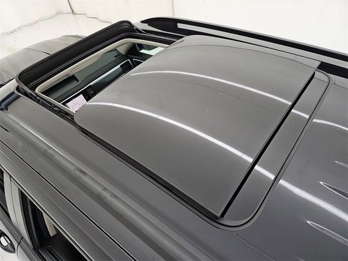 Used 2023 Volkswagen Atlas SEL R-Line image 49