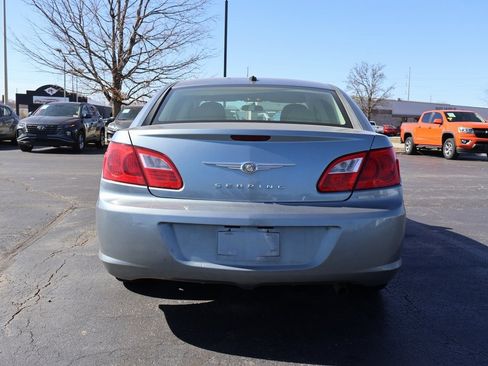 Used 2010 Chrysler Sebring Touring image 22