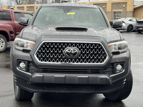 Used 2019 Toyota Tacoma TRD Sport image 18