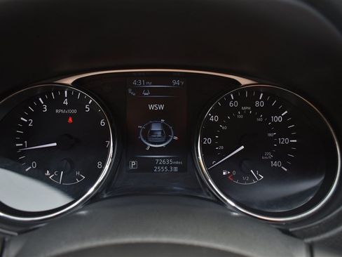 Used 2015 Nissan Rogue SV w/ SV Premium Package AWD/4WD image 15