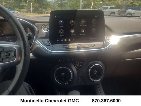 Used 2023 Chevrolet Blazer LT w/ Convenience Package FWD image 21
