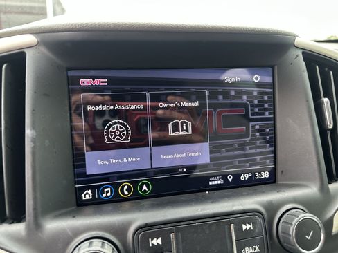 Used 2020 GMC Terrain Denali w/ Denali Premium Package image 20