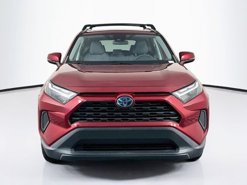 Used 2022 Toyota RAV4 XLE w/ Convenience Package AWD/4WD image 2