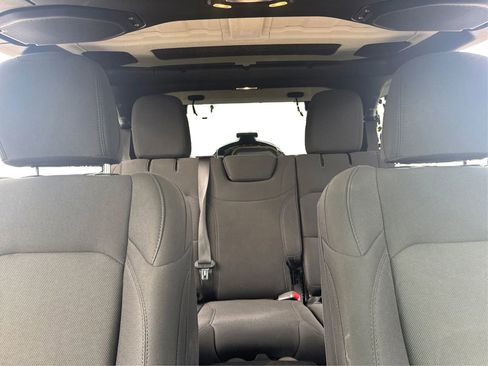 Used 2019 Jeep Wrangler Unlimited Sport S AWD/4WD image 15