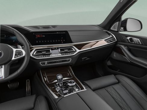 Used 2022 BMW X7 M50i w/ Dynamic Handling Package AWD/4WD image 50