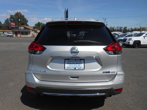 Used 2020 Nissan Rogue S w/ Special Edition Package AWD/4WD image 8