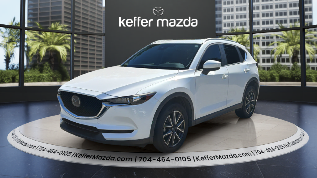 Used 2018 MAZDA CX-5 Touring w/ Preferred Equipment Package FWD image 3